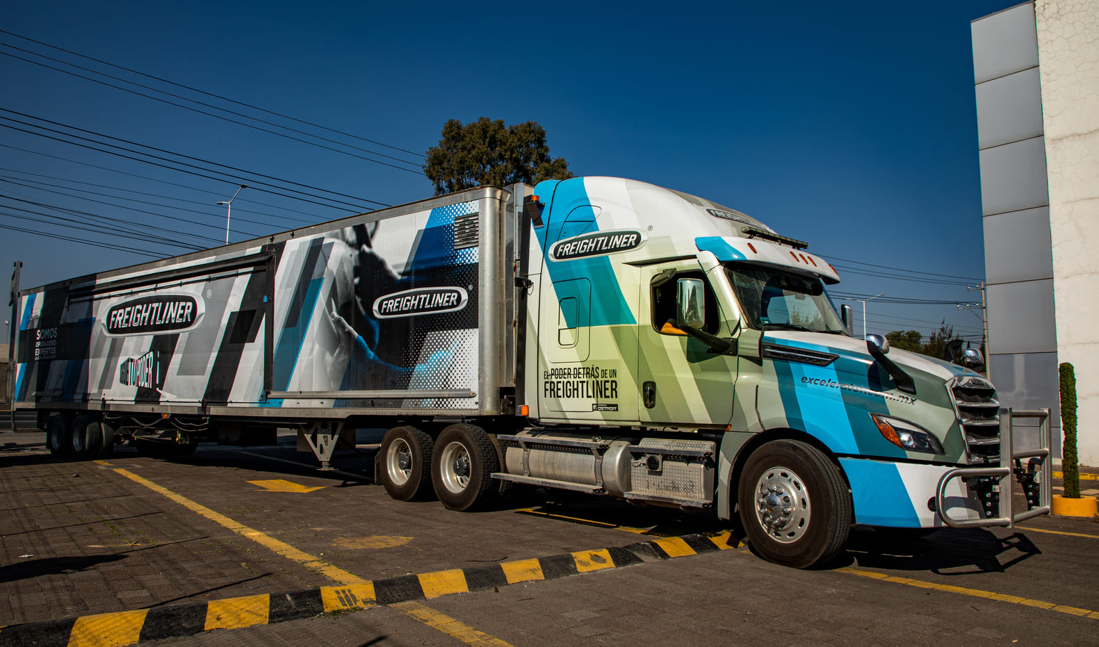 GIRA DAIMLER - 1