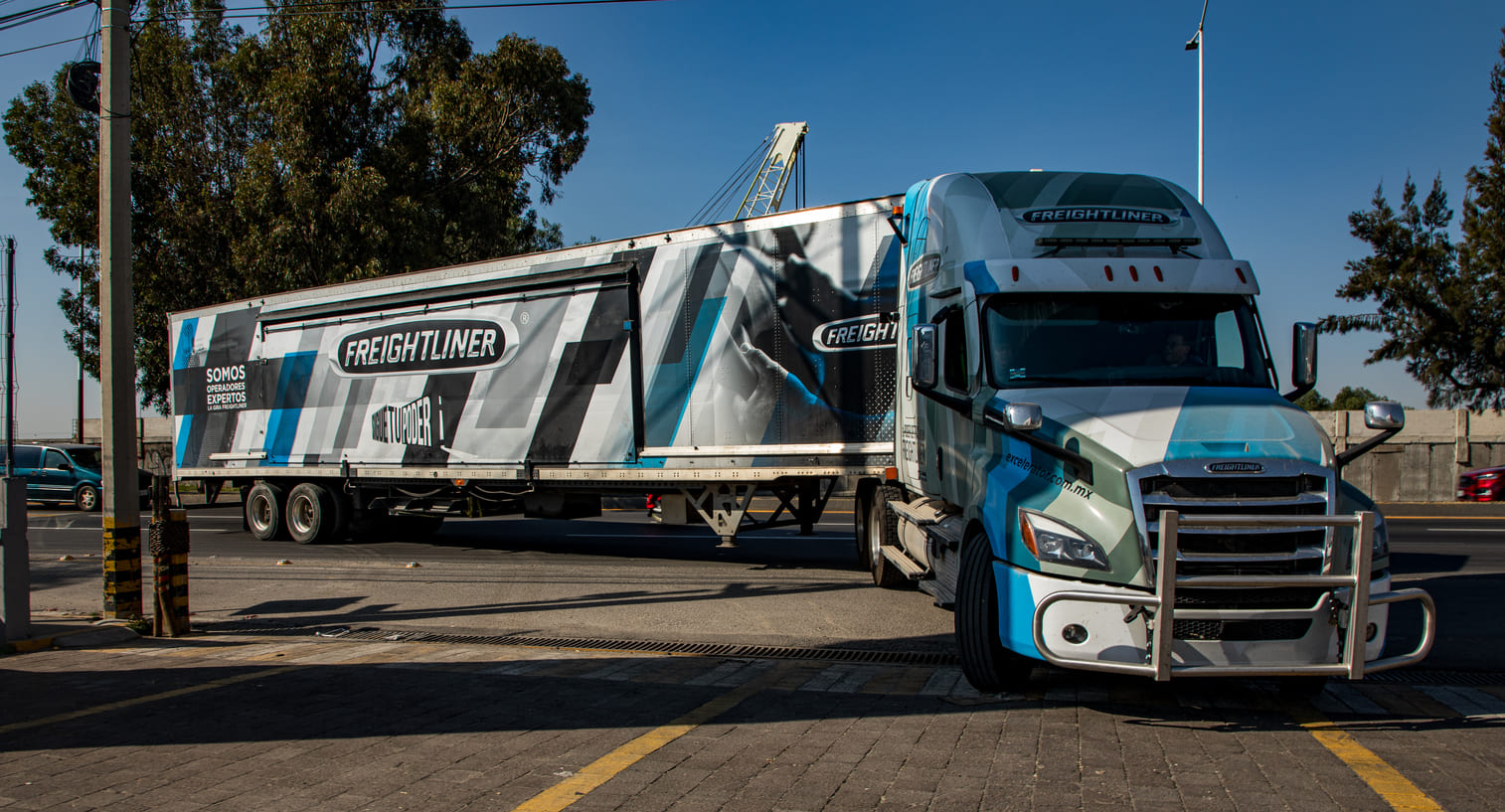 GIRA DAIMLER - 2