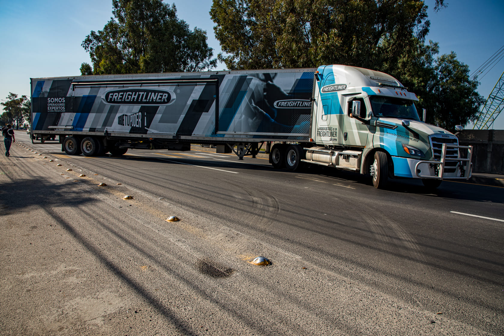 GIRA DAIMLER - 4