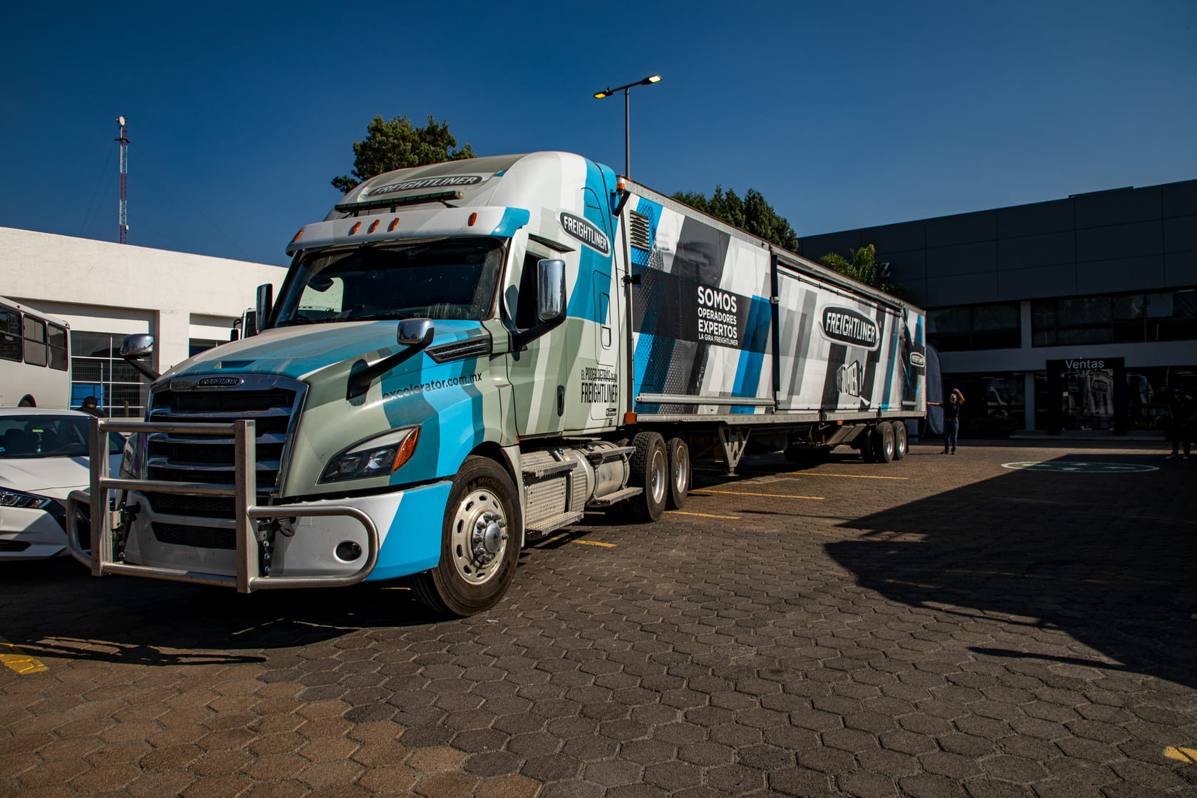 GIRA DAIMLER - 5