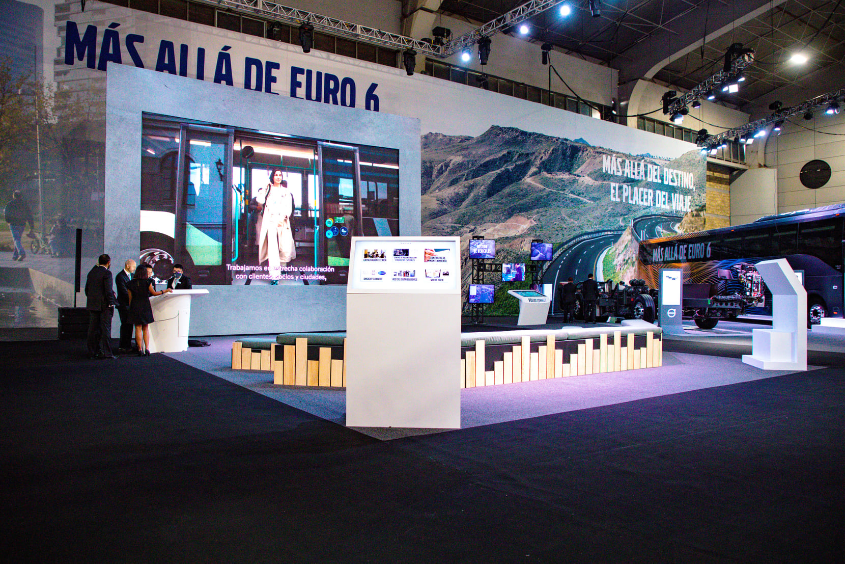 VOLVO | STAND EXPO TRANSPORTE - 1