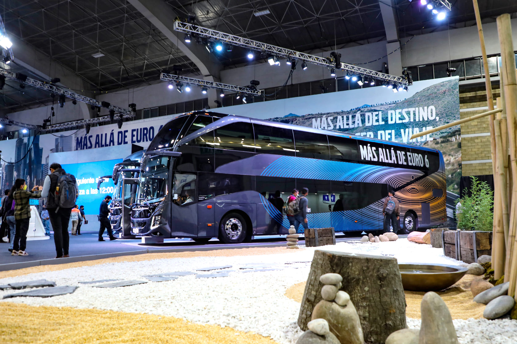 VOLVO | STAND EXPO TRANSPORTE - 4